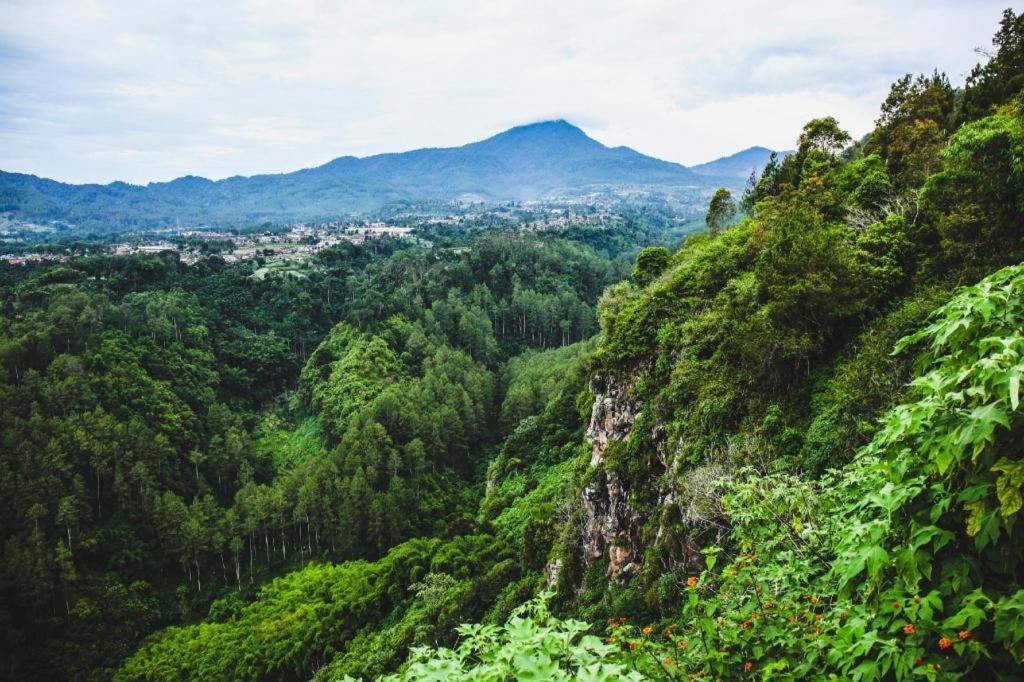 Paniisan Hotel Bandung Kültér fotó