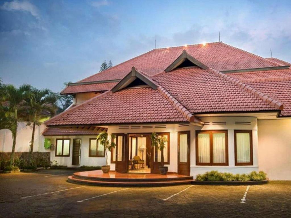 Paniisan Hotel Bandung Kültér fotó